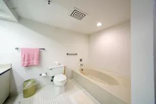 2450 Presidential Way, West Palm Beach, FL 33401 - Photo 24
