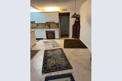 2057 Cambridge C #2057, Deerfield Beach, FL 33442 - Photo 2