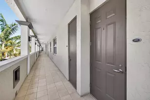 2631 NE 14th Ave, Wilton Manors, FL 33334 - Photo 8