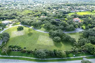 9900 Winding Rdg Ln, Davie, FL 33324 - Photo 14