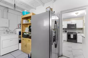 1531 NW 63rd Ave, Sunrise, FL 33313 - Photo 8