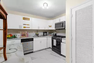 1531 NW 63rd Ave, Sunrise, FL 33313 - Photo 2