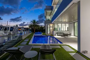749 Bamboo Dr, Boca Raton, FL 33432 - Photo 14