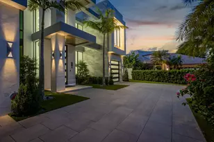 749 Bamboo Dr, Boca Raton, FL 33432 - Photo 10