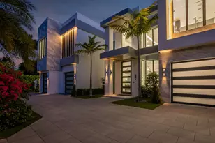 749 Bamboo Dr, Boca Raton, FL 33432 - Photo 10