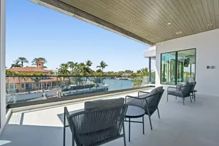 749 Bamboo Dr, Boca Raton, FL 33432 - Photo 52