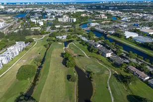 3051 S Palm Aire Dr, Pompano Beach, FL 33069 - Photo 28