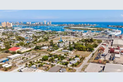 1101 W 11th Street, Riviera Beach, FL 33404 - Photo 6