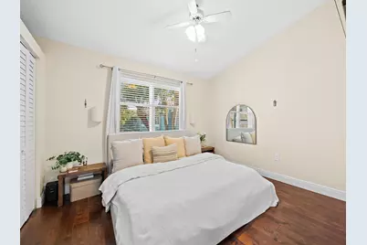 1074 Jeffery Street, Boca Raton, FL 33487 - Photo 16