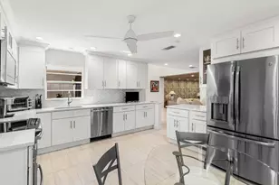 35 Estate Dr, Boynton Beach, FL 33436 - Photo 10