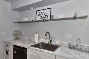 2376 Armour Dr, Dunedin, FL 34698 - Photo 28