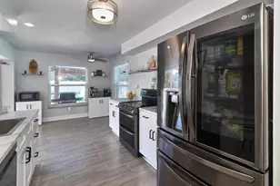 2376 Armour Dr, Dunedin, FL 34698 - Photo 22