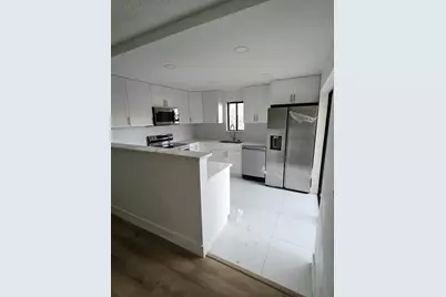 4204 Waterview Circle, Palm Springs, FL 33461 - Photo 8