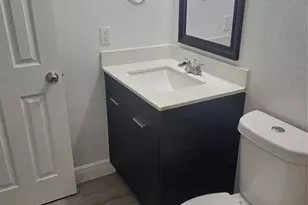 980 SW 76th Ave, North Lauderdale, FL 33068 - Photo 16