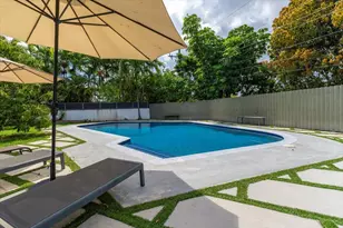 20100 NE 20th Ct, Miami, FL 33179 - Photo 8