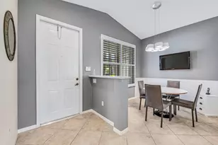 8202 Bellafiore Way, Boynton Beach, FL 33472 - Photo 2