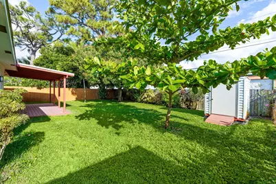 699 NE 40th Street, Oakland Park, FL 33334 - Photo 36