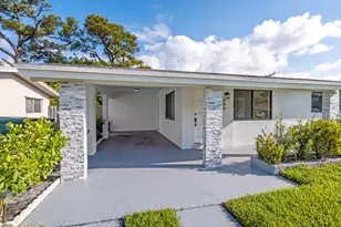 699 NE 40th St, Oakland Park, FL 33334 - Photo 4