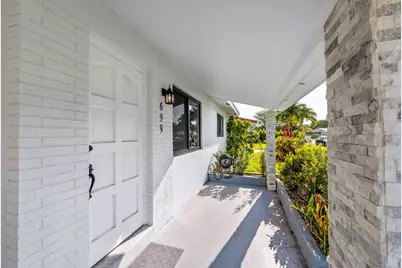 699 NE 40th Street, Oakland Park, FL 33334 - Photo 6
