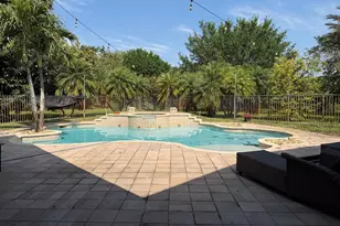 3309 Bradenham Ln, Davie, FL 33328 - Photo 4