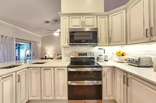 13053 Meadowbreeze Dr, Wellington, FL 33414 - Photo 6