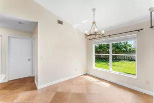 13053 Meadowbreeze Dr, Wellington, FL 33414 - Photo 24