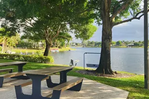 13053 Meadowbreeze Dr, Wellington, FL 33414 - Photo 48