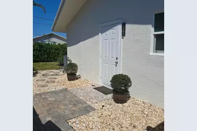 1097 Wilkinson Road #B, Lake Worth, FL 33462 - Photo 2