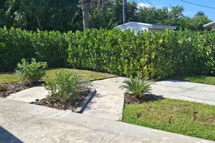 1097 Wilkinson Rd, Lake Worth, FL 33462 - Photo 18