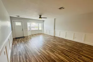 141 NE Sagamore Terrace, Port Saint Lucie, FL 34983 - Photo 10