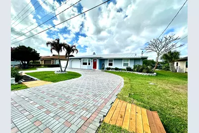 141 NE Sagamore Terrace, Port Saint Lucie, FL 34983 - Photo 2