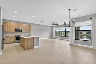 12719 SW Blue Mangrove Pkwy, Port Saint Lucie, FL 34987 - Photo 10