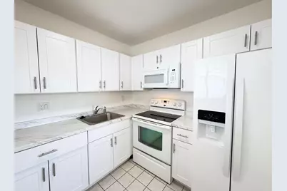 3402 Cynthia Lane #205, Lake Worth Beach, FL 33461 - Photo 4