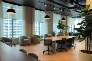 121 NE 5th St, Miami, FL 33132 - Photo 18