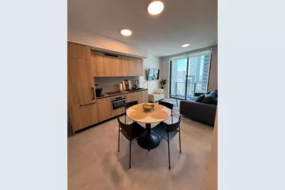 121 NE 5th Street #2406, Miami, FL 33132 - Photo 2