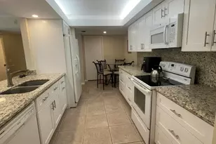 450 Egret Cir, Delray Beach, FL 33444 - Photo 2