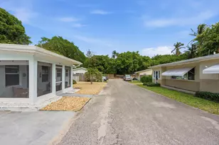 7 Belair Dr, Boynton Beach, FL 33435 - Photo 4