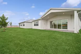 10104 Field Flower Trl, Port Saint Lucie, FL 34987 - Photo 16