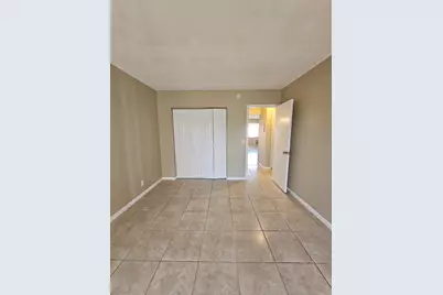 114 E Norwich E, West Palm Beach, FL 33417 - Photo 2