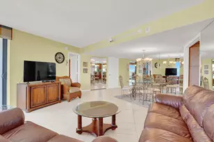 5420 N Ocean Dr, Singer Island, FL 33404 - Photo 22