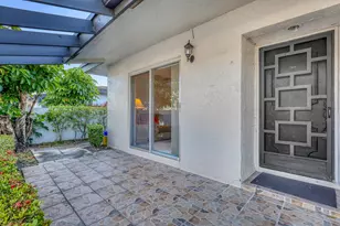 13841 Royal Palm Ct, Delray Beach, FL 33484 - Photo 2