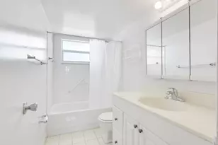 2555 NE 11th St, Fort Lauderdale, FL 33304 - Photo 14