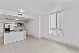 1900 N Bayshore Dr, Miami, FL 33132 - Photo 6