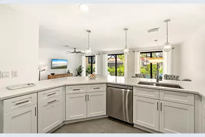 819 Windermere Way, Palm Beach Gardens, FL 33418 - Photo 10