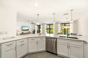 819 Windermere Way, Palm Beach Gardens, FL 33418 - Photo 10