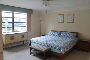 1100 Colony Point Circle Circle, Pembroke Pines, FL 33026 - Photo 8