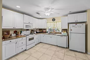 2074 SE Wild Meadow Cir, Port Saint Lucie, FL 34952 - Photo 6