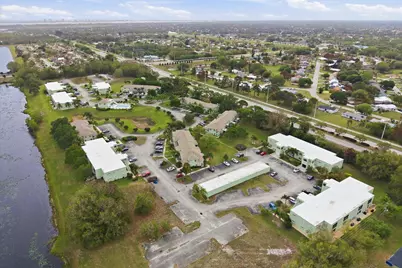 2074 SE Wild Meadow Circle, Port Saint Lucie, FL 34952 - Photo 30