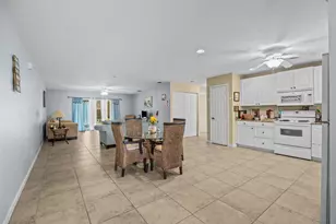 2074 SE Wild Meadow Cir, Port Saint Lucie, FL 34952 - Photo 2