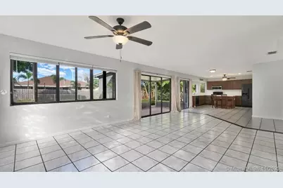 6048 Garrett Street, Jupiter, FL 33458 - Photo 4
